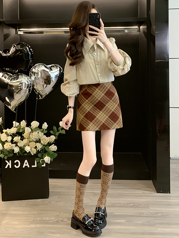 Women Fashion Online - Conjunto de duas peças com camisa