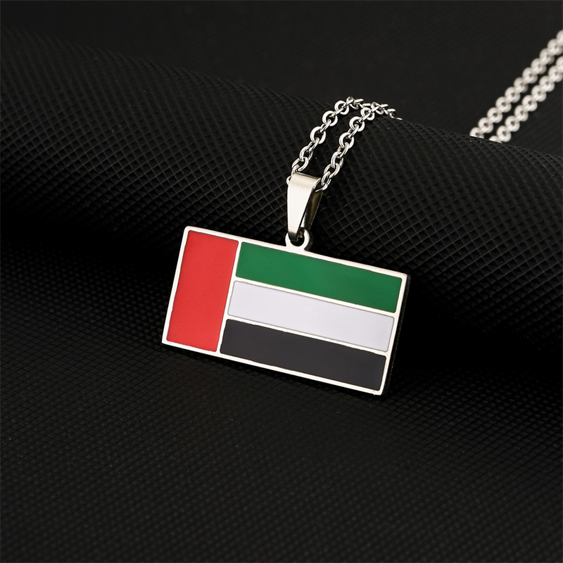 Colar com pingente de bandeira - Women Fashion Uae avaliação e preço